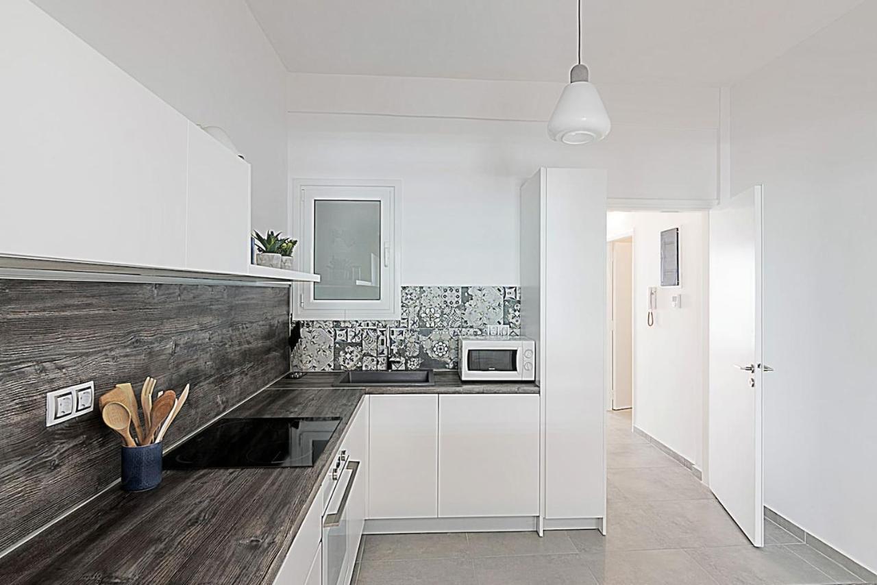 Spacious Two Bedroom Apartment In Central Location Ateny Zewnętrze zdjęcie