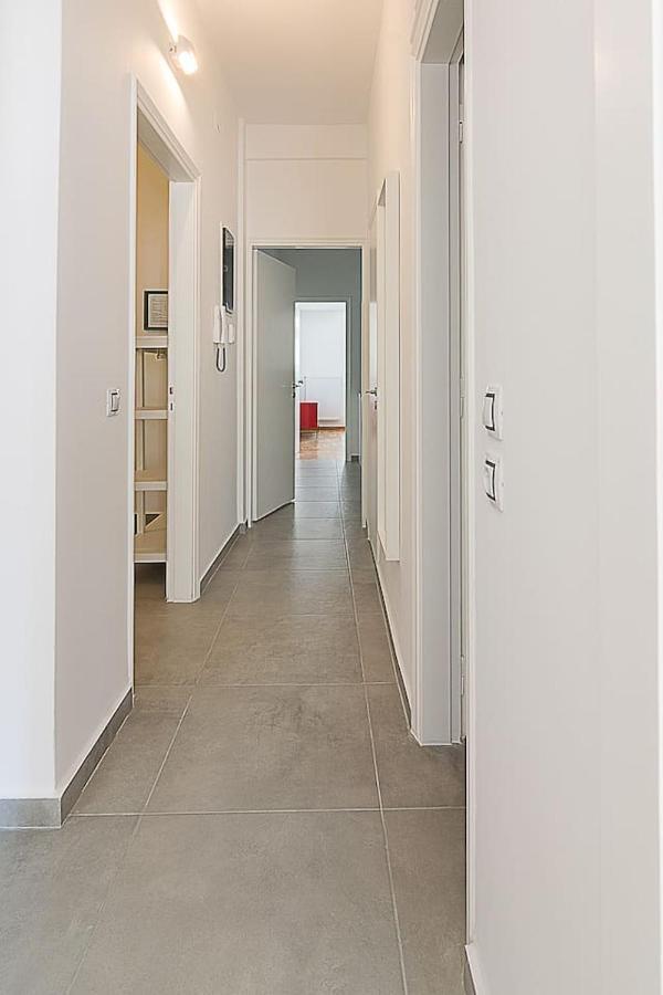 Spacious Two Bedroom Apartment In Central Location Ateny Zewnętrze zdjęcie