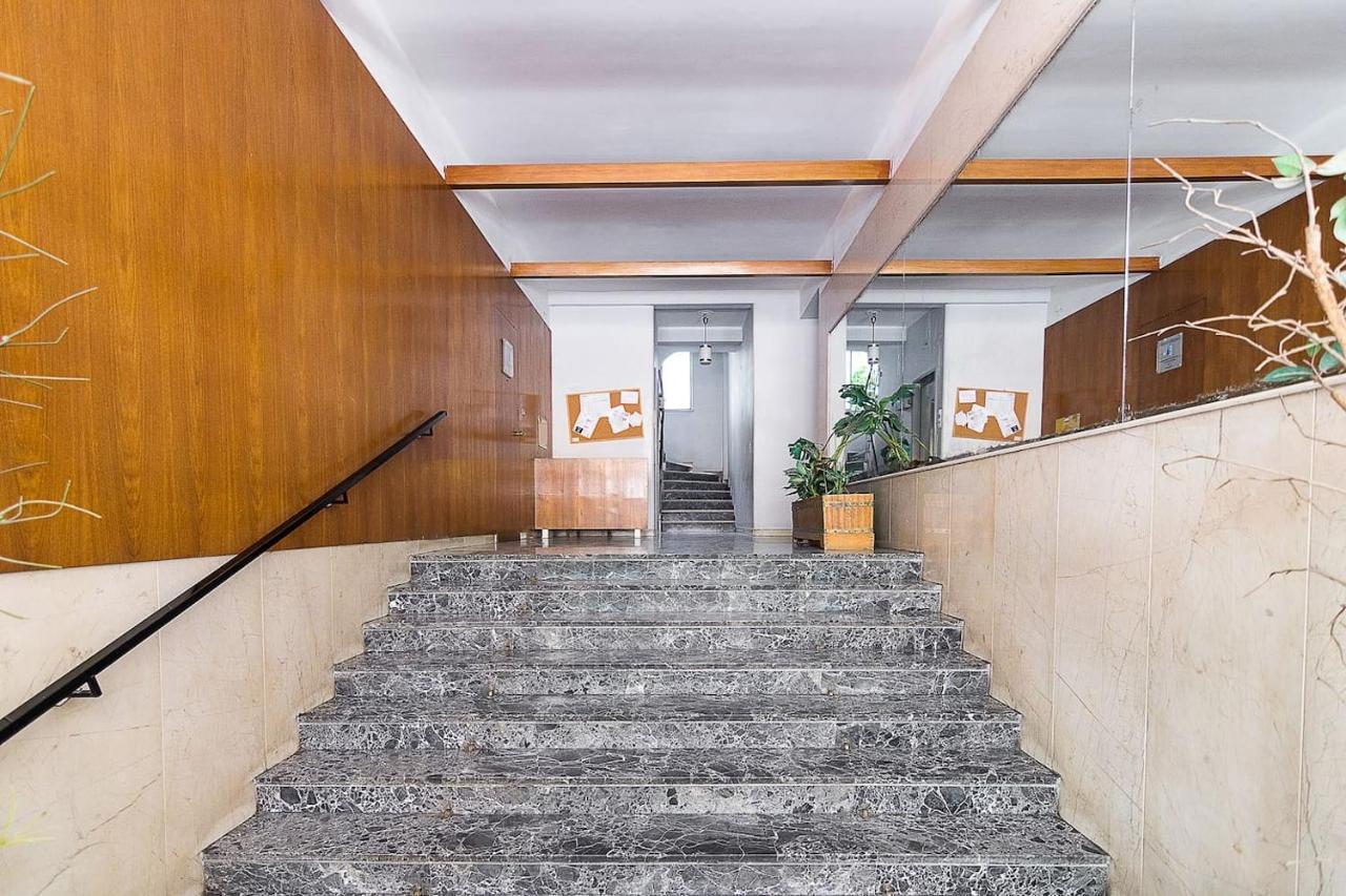 Spacious Two Bedroom Apartment In Central Location Ateny Zewnętrze zdjęcie