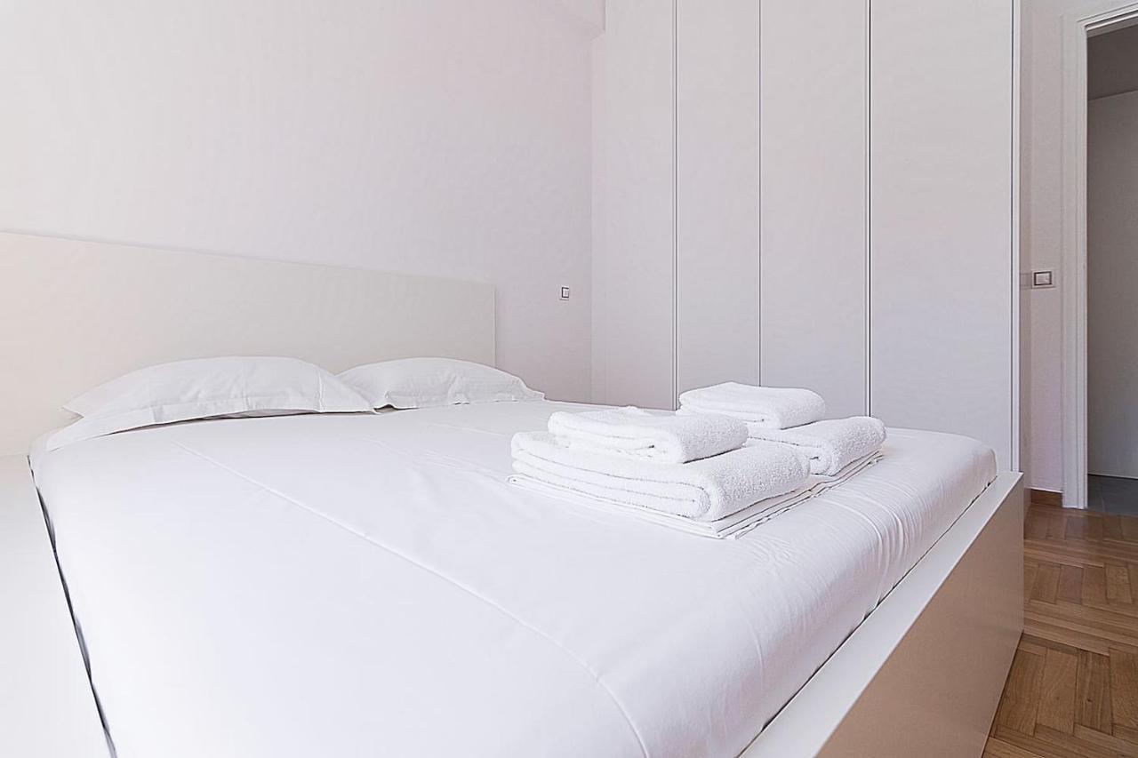 Spacious Two Bedroom Apartment In Central Location Ateny Zewnętrze zdjęcie