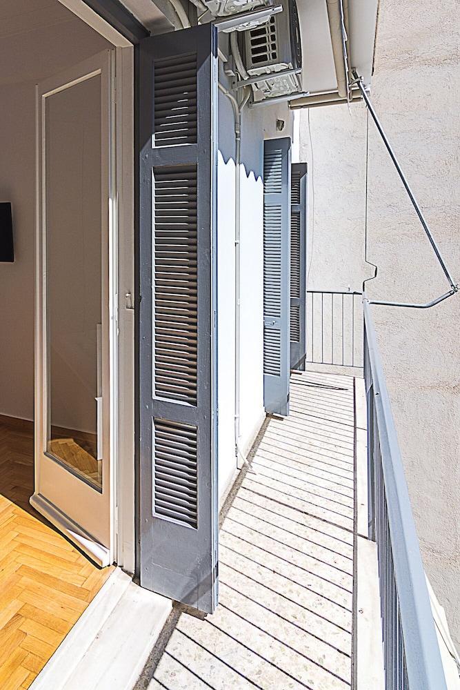 Spacious Two Bedroom Apartment In Central Location Ateny Zewnętrze zdjęcie